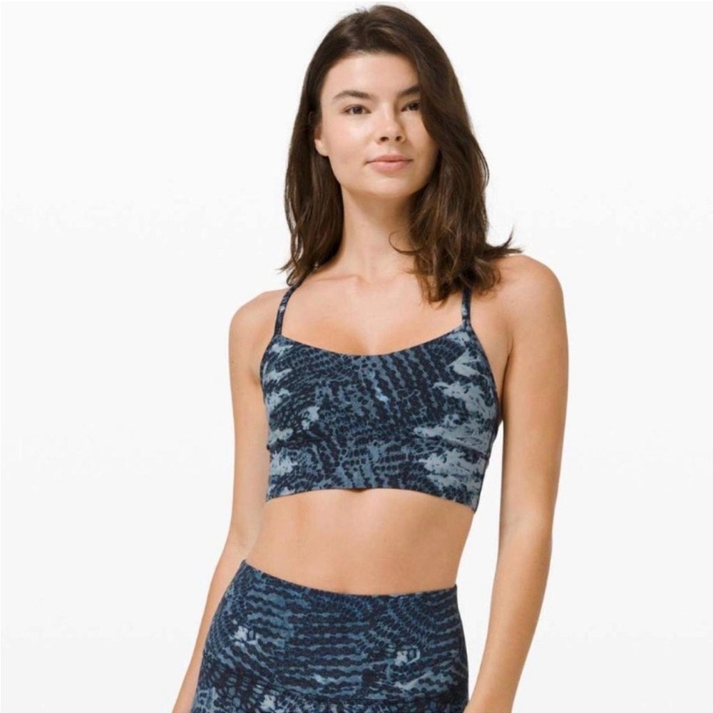 Lululemon Flow Y longline bra